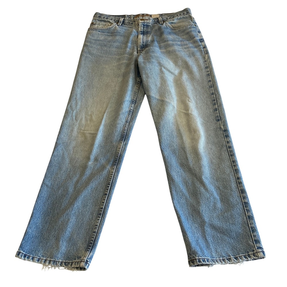 Eddie Bauer Mens 32x31 Classic Fit Jeans Light Wash Specially Dyed Blue Denim